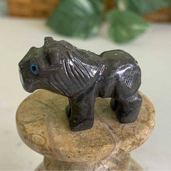 Miniature LION Stone Carving Mini Figurine Steatite Soapstone Animal Figure 1.5" - Picture 2 of 13